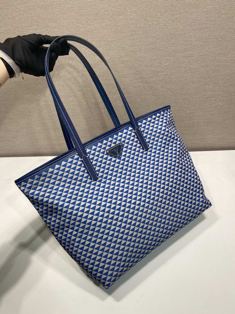 Pra*a tote bags